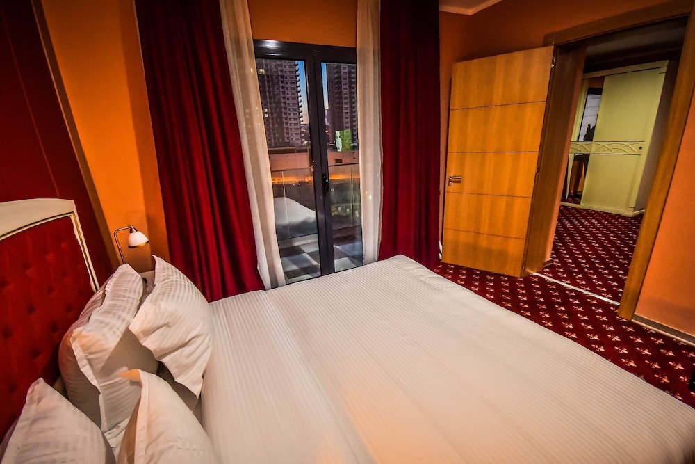 Hotel Plaza Oran 10/20