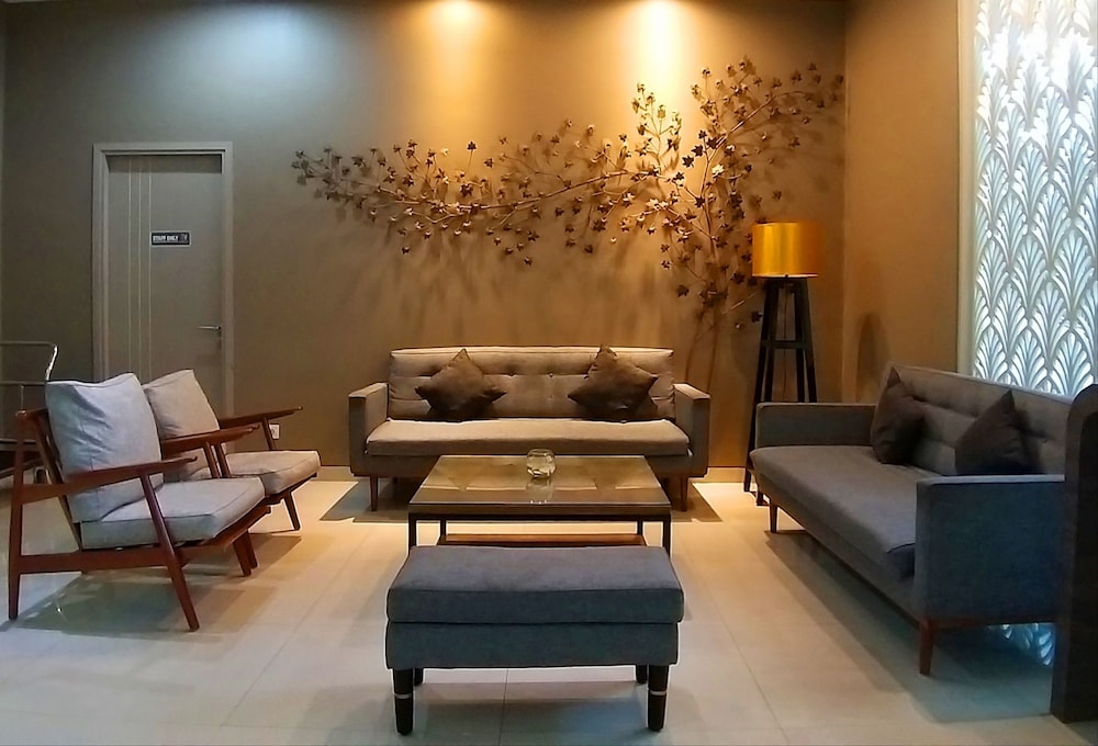 Swiss Belinn Gajah Mada 13/22