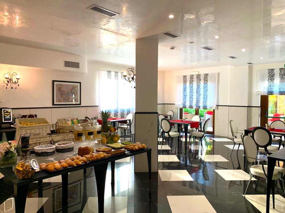 Astrea Wellness & Spa 32/49