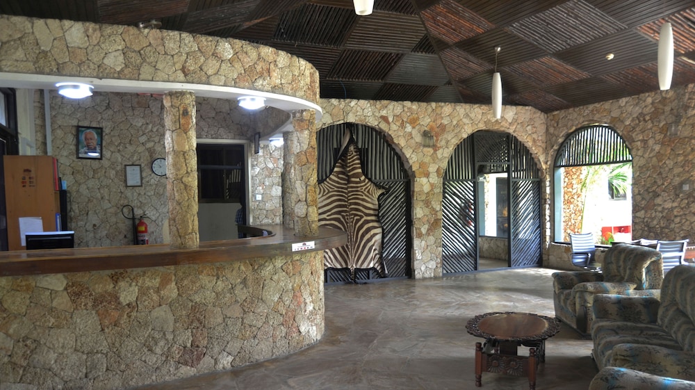 Serene Beach Resort 15/76