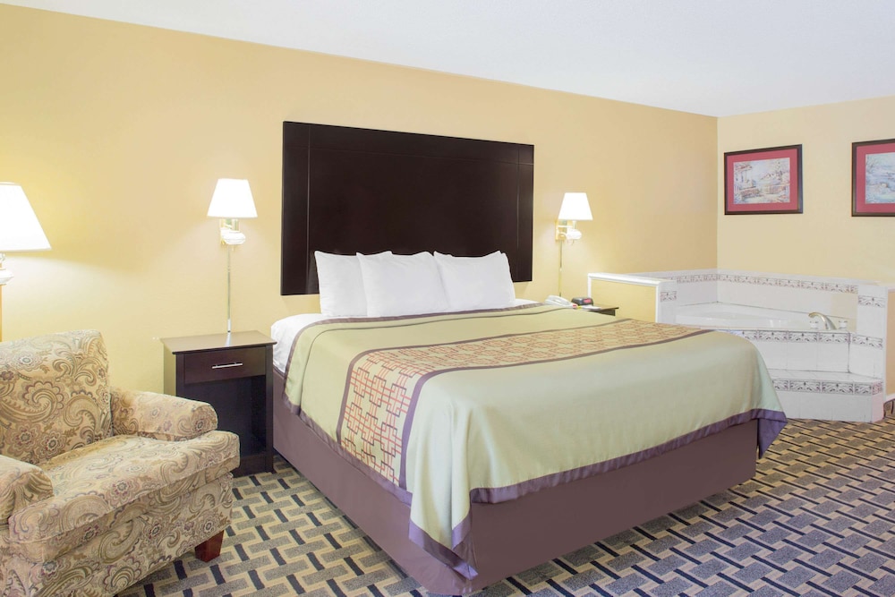 Days Inn By Wyndham Andalusia 2/20