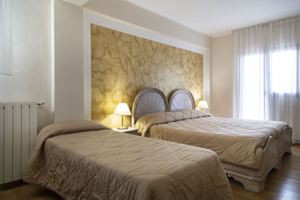 GRAND HOTEL DEL PARCO 17/62