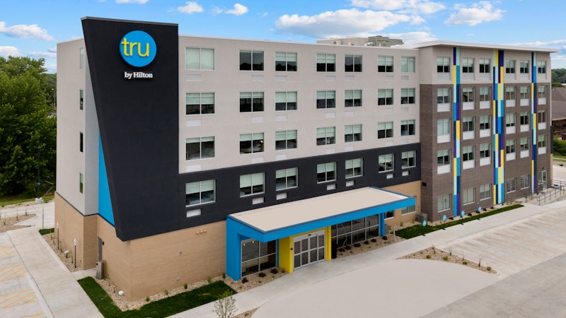 Tru by Hilton Lincoln East 3/31