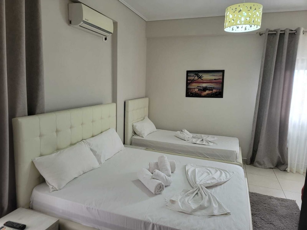 Hotel Sunrays 18/62