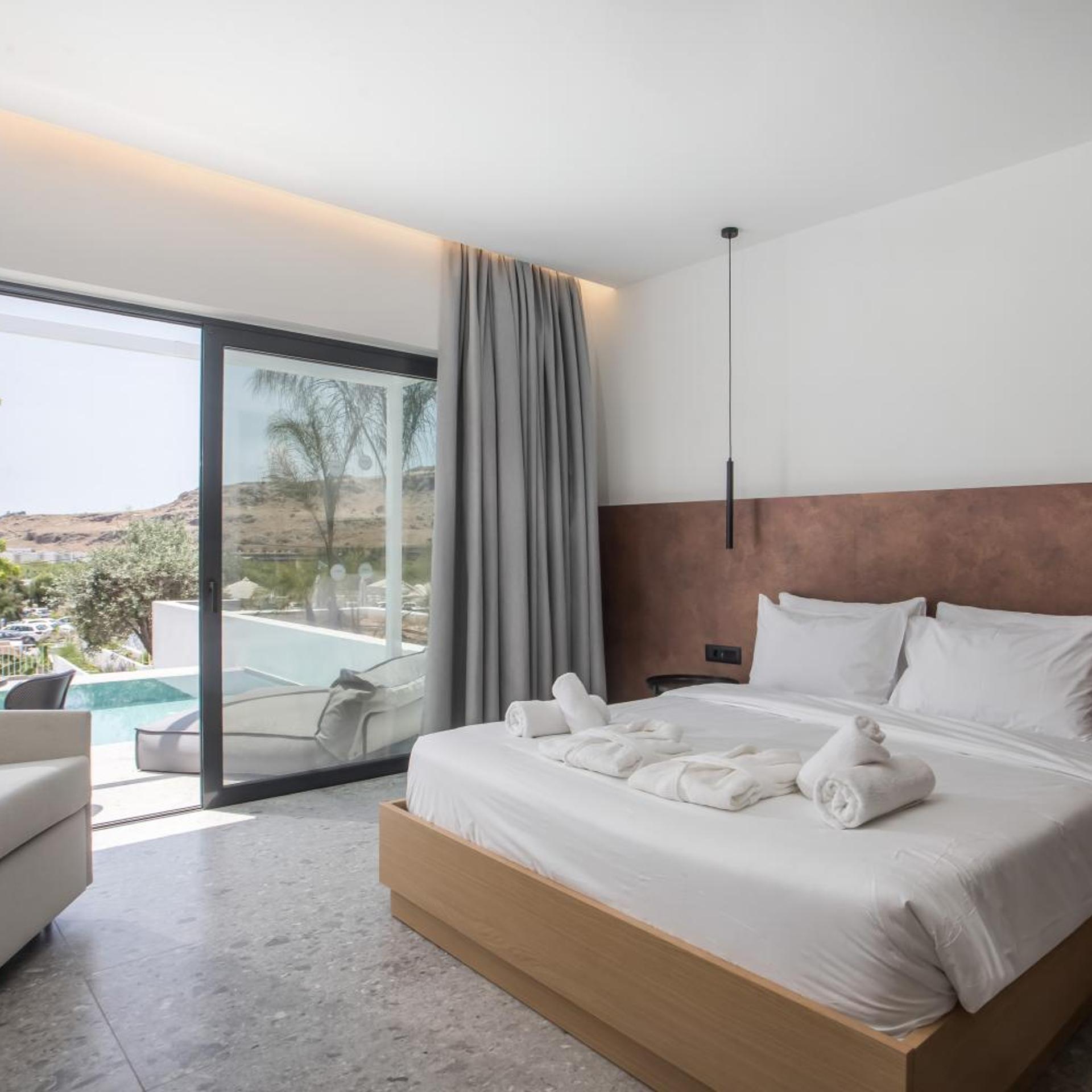 Junior Suite, Shared Pool