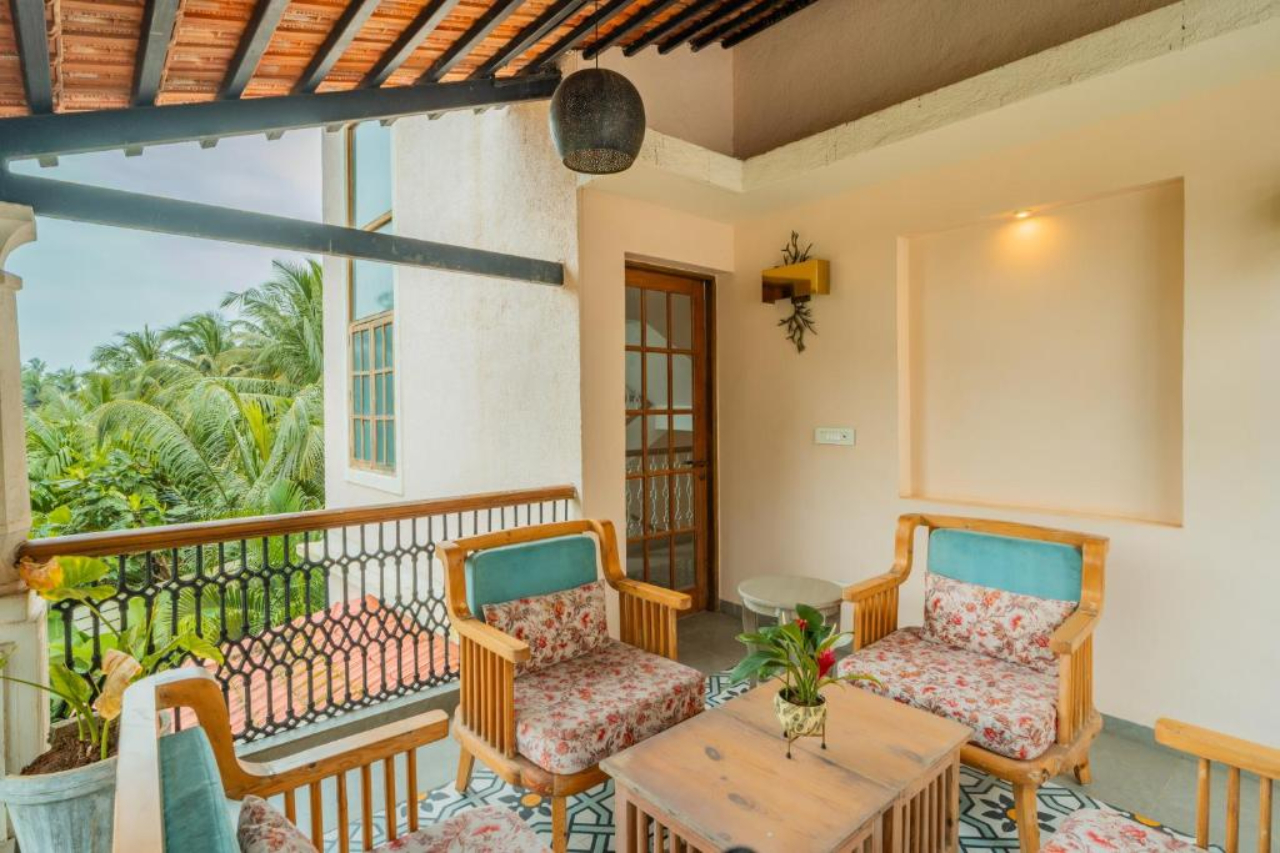 ELIVAAS Orion 3-BHK Villa With Private Pool 10/17