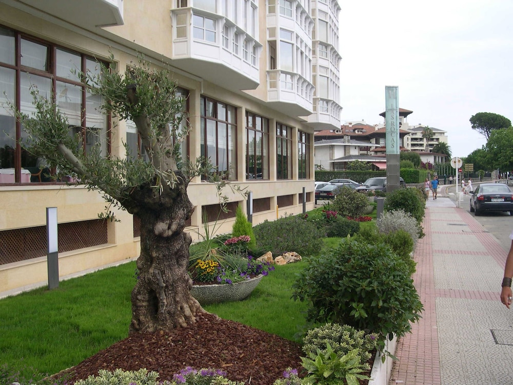 Sercotel Las Rocas Playa Hotel 34/38