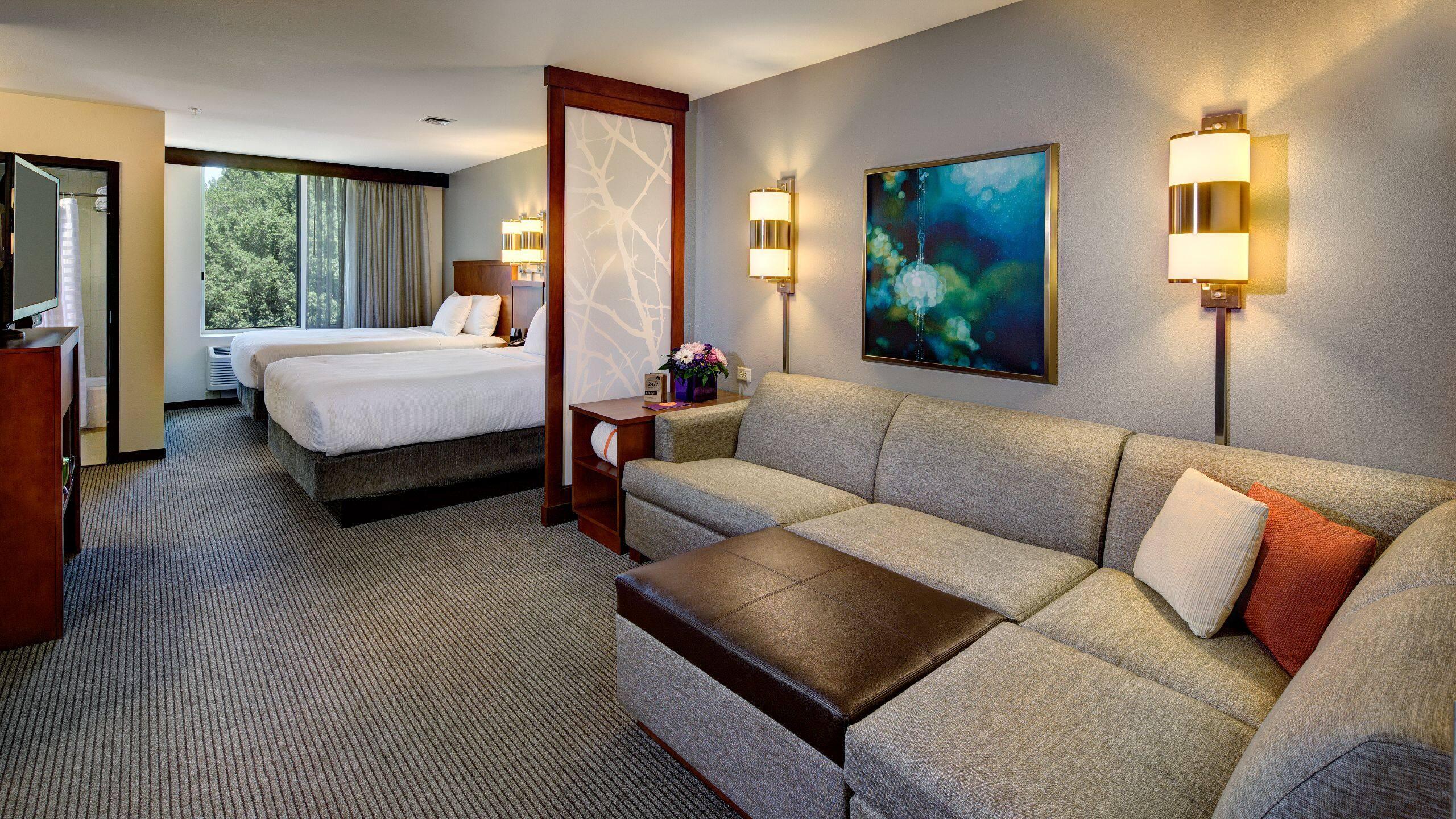 Room, Queen Bed