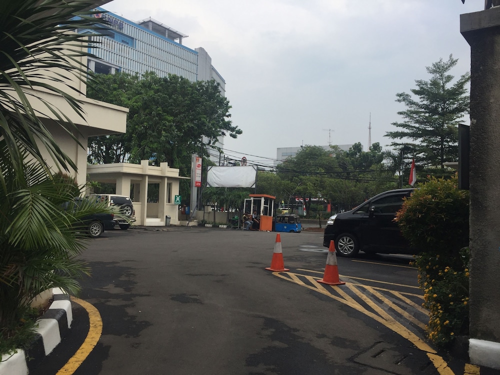 P Hotel Jakarta 21/23