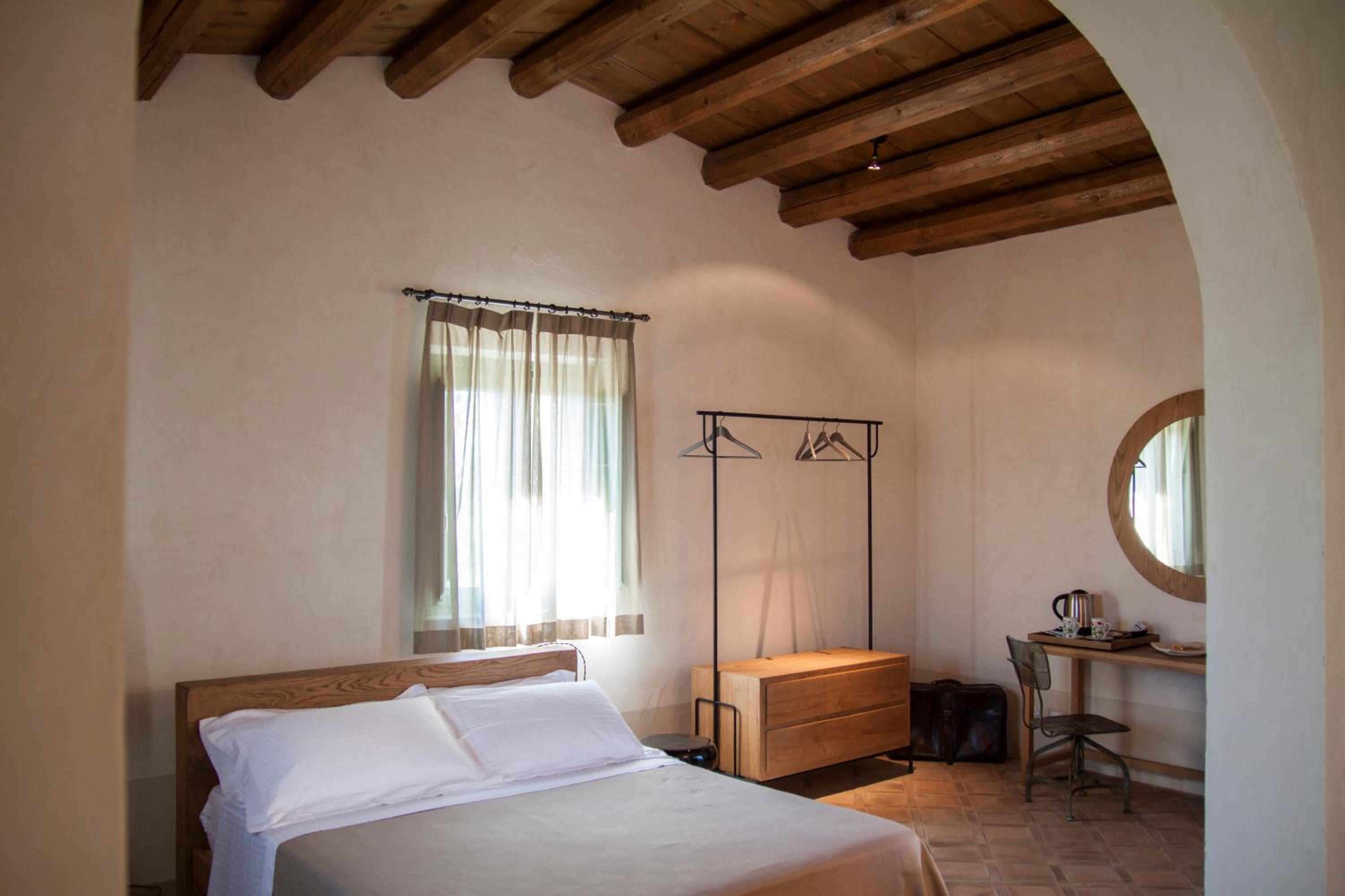 Deluxe, Double Bed, Bathtub