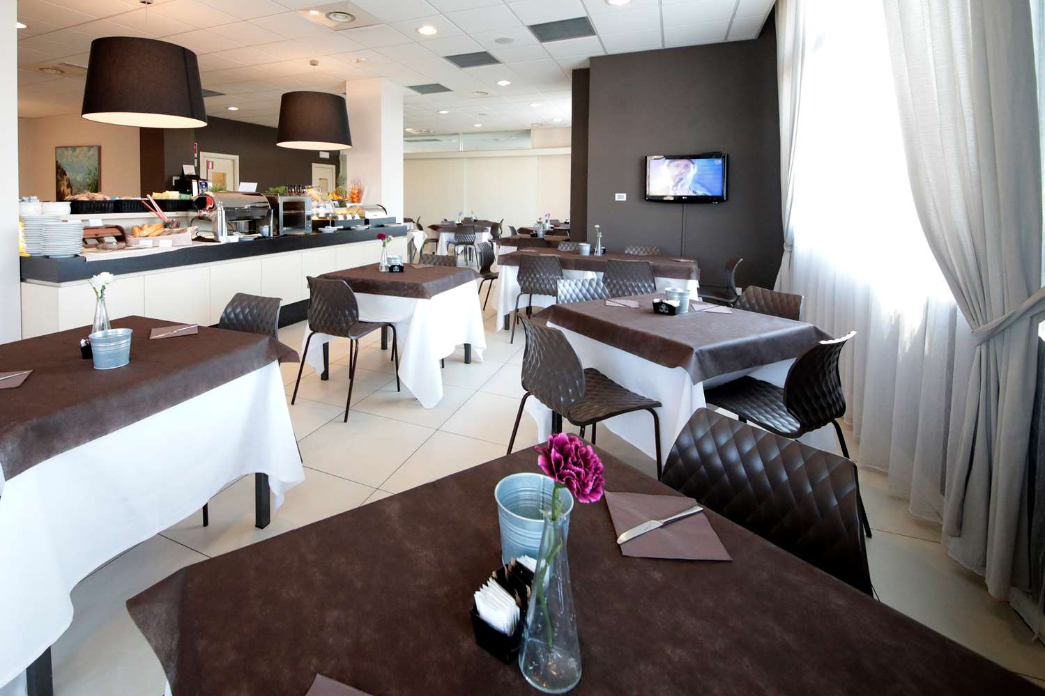 B&B HOTEL Mantova Cristallo 35/48