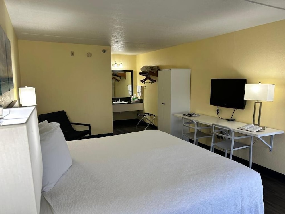 Seven Gables Inn 11/46