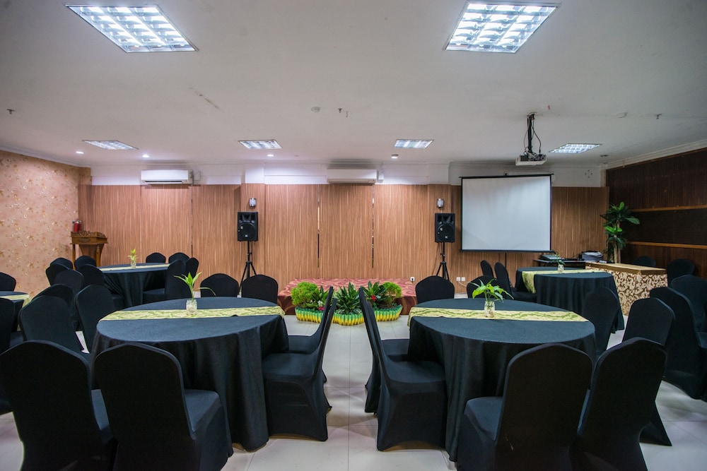 Royal Park Hotel Samarinda 40/51