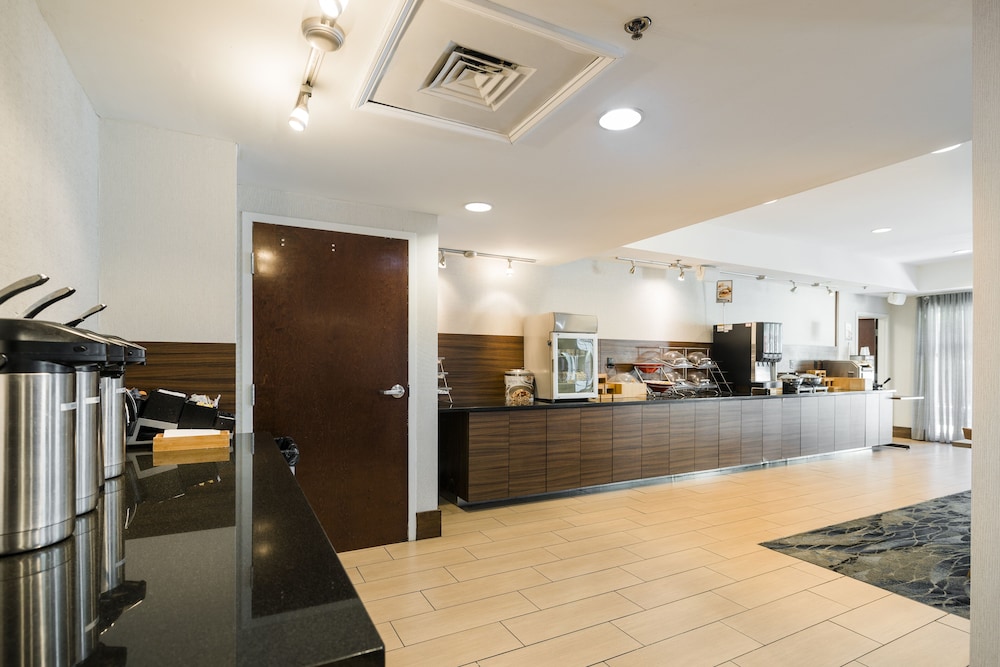 フェアフィールド イン & スイーツ チャールストン ノース / アシュリー フォスフェート(FAIRFIELD INN AND SUITES CHARLESTON NORTH ASHLEY PHOSPHATE) 写真4