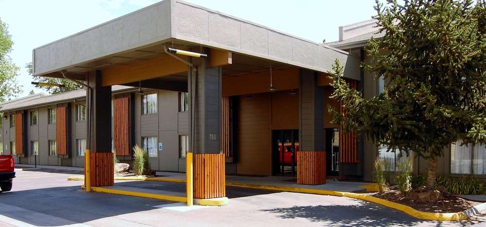 Days Inn and Suites by Wyndham Downtown Missoula-University 5/66