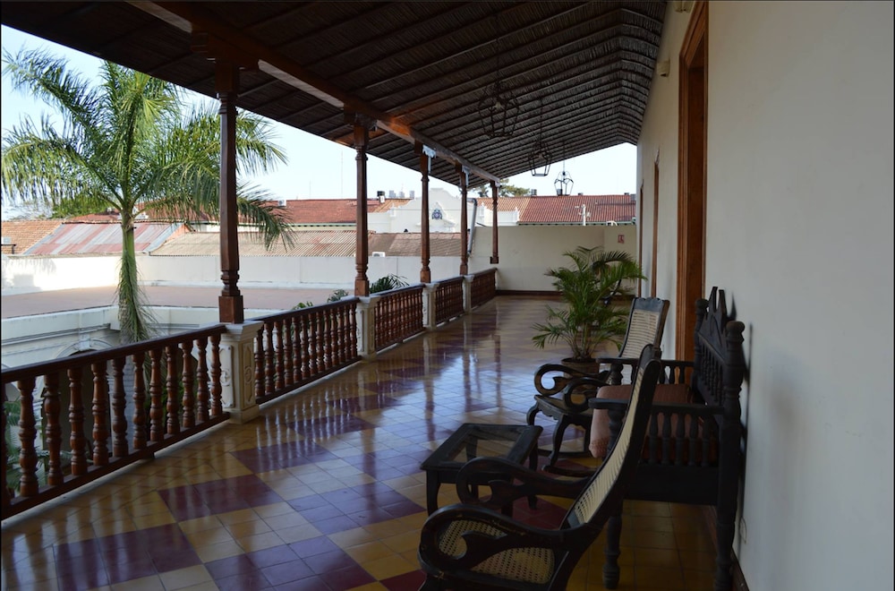 Hotel La Perla 40/50
