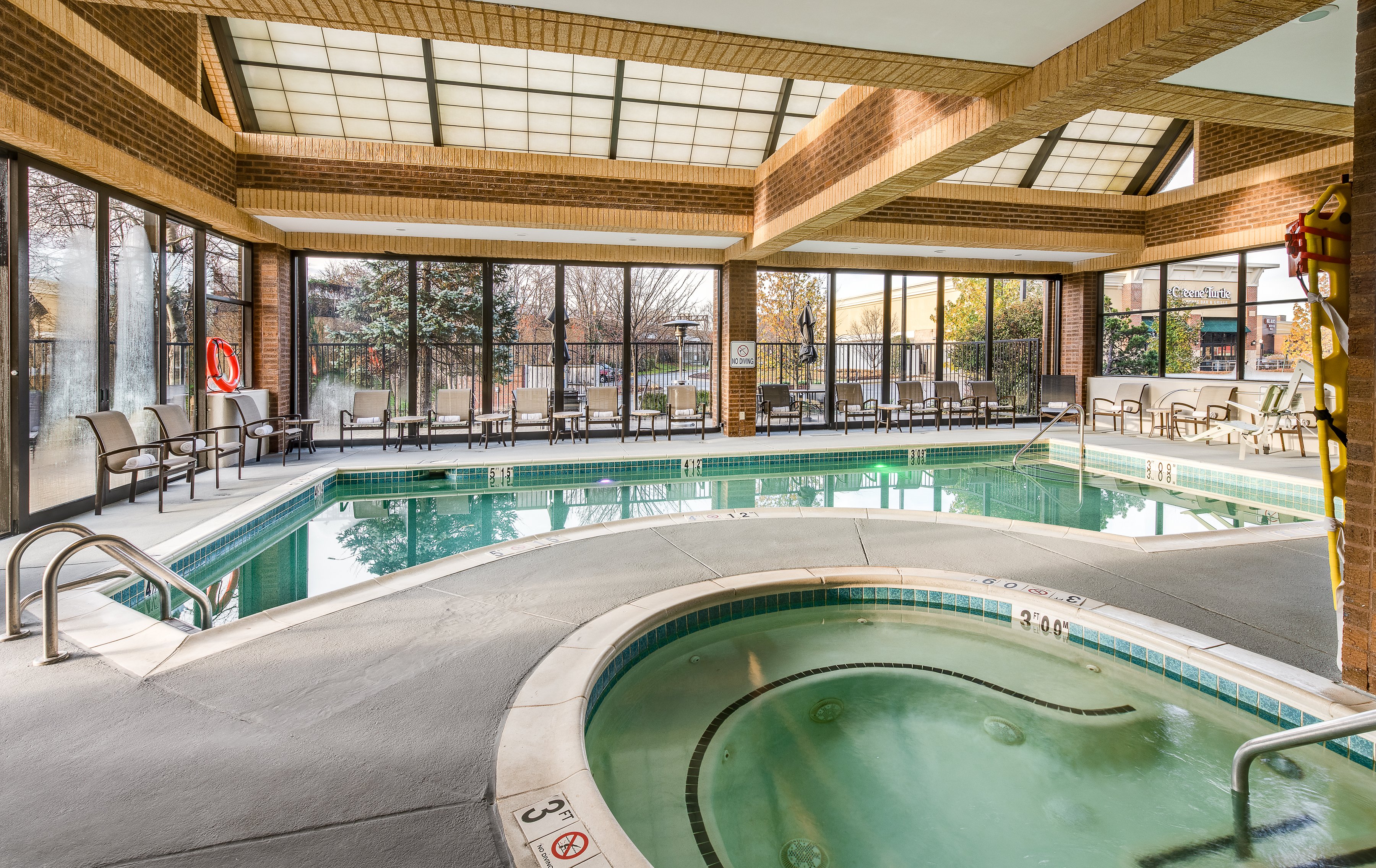 Crowne Plaza Annapolis Hotel 28/80