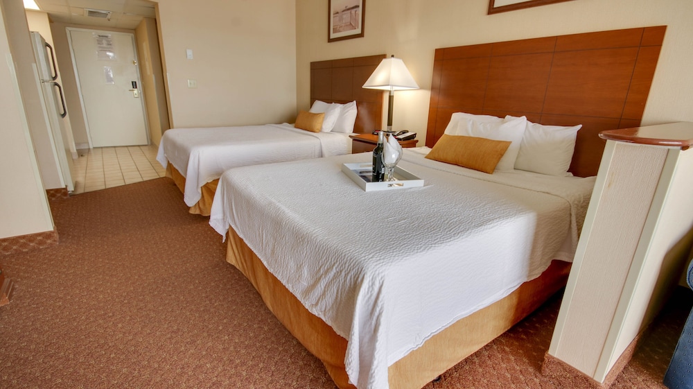 Princess Bayside Beach Hotel 11/50