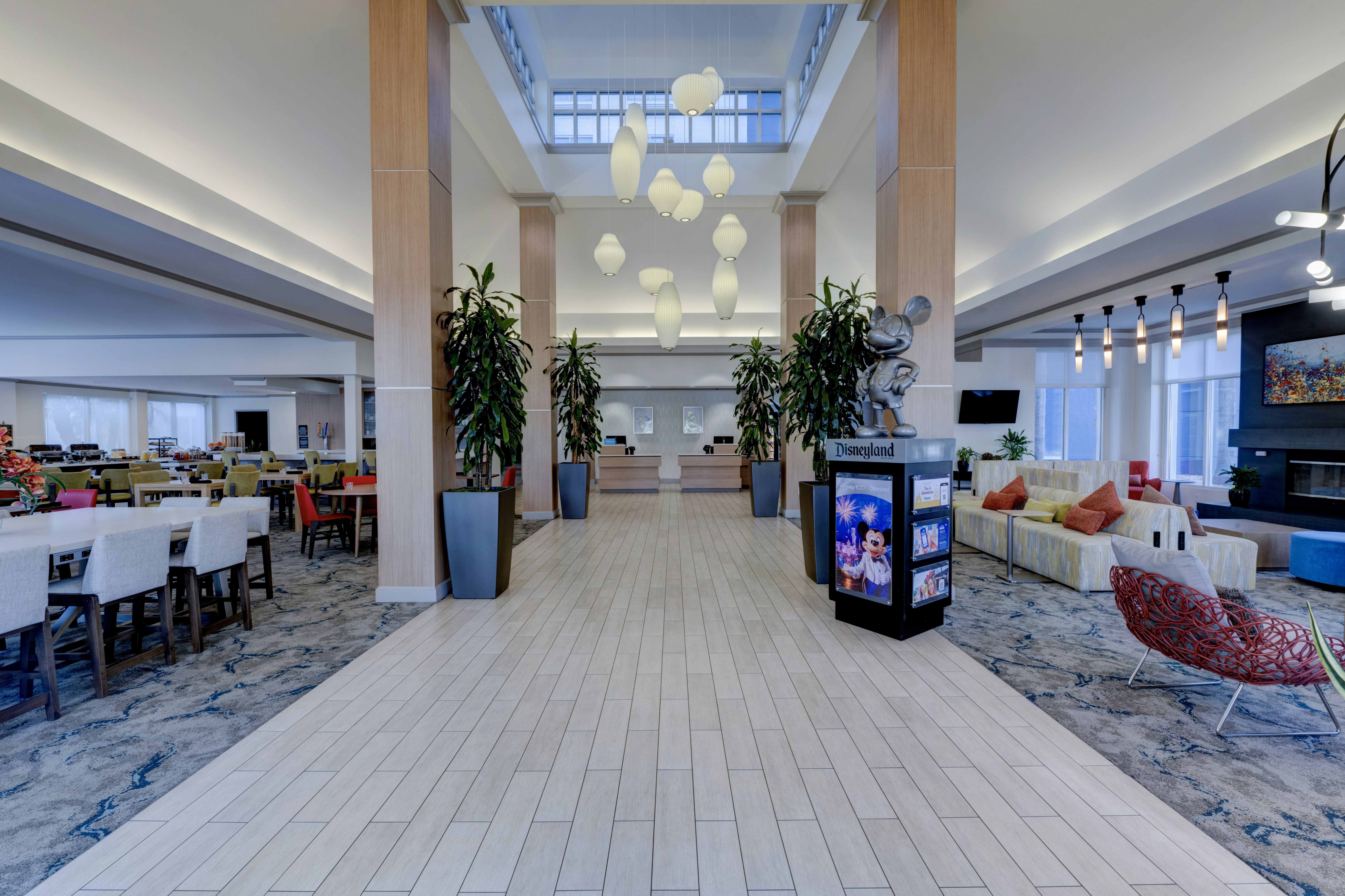 Hilton Garden Inn Anaheim Garden Grove 38/41