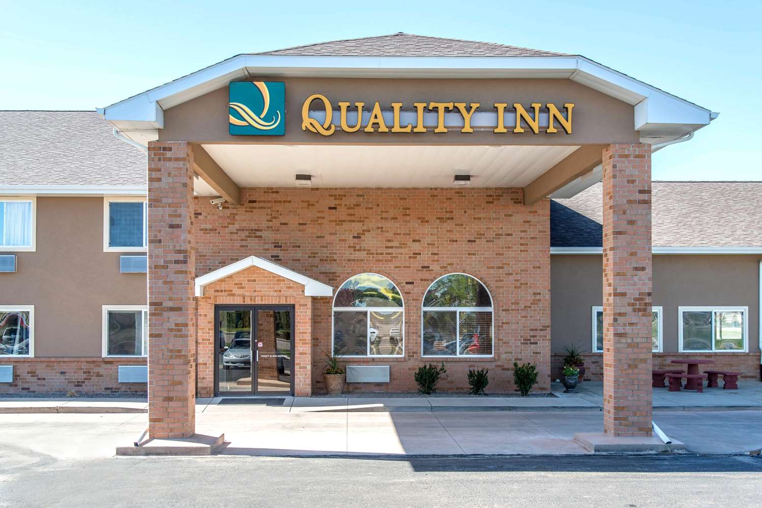Quality Inn Burlington, CO 1/16