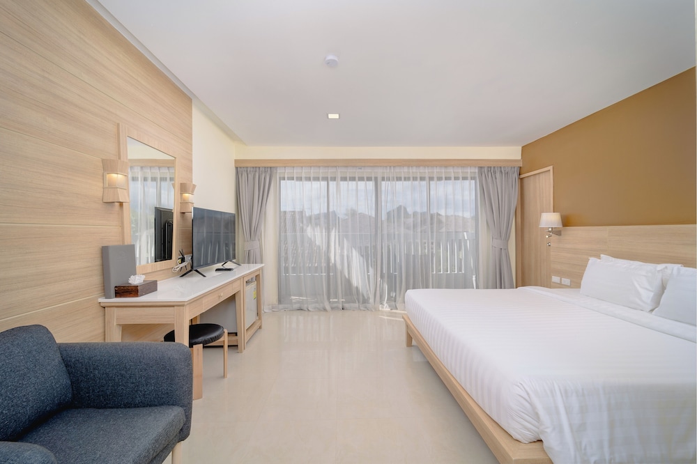 غرفة ديلوكس بسرير مزدوج بشرفة، Aonang Buri Resort 7/9