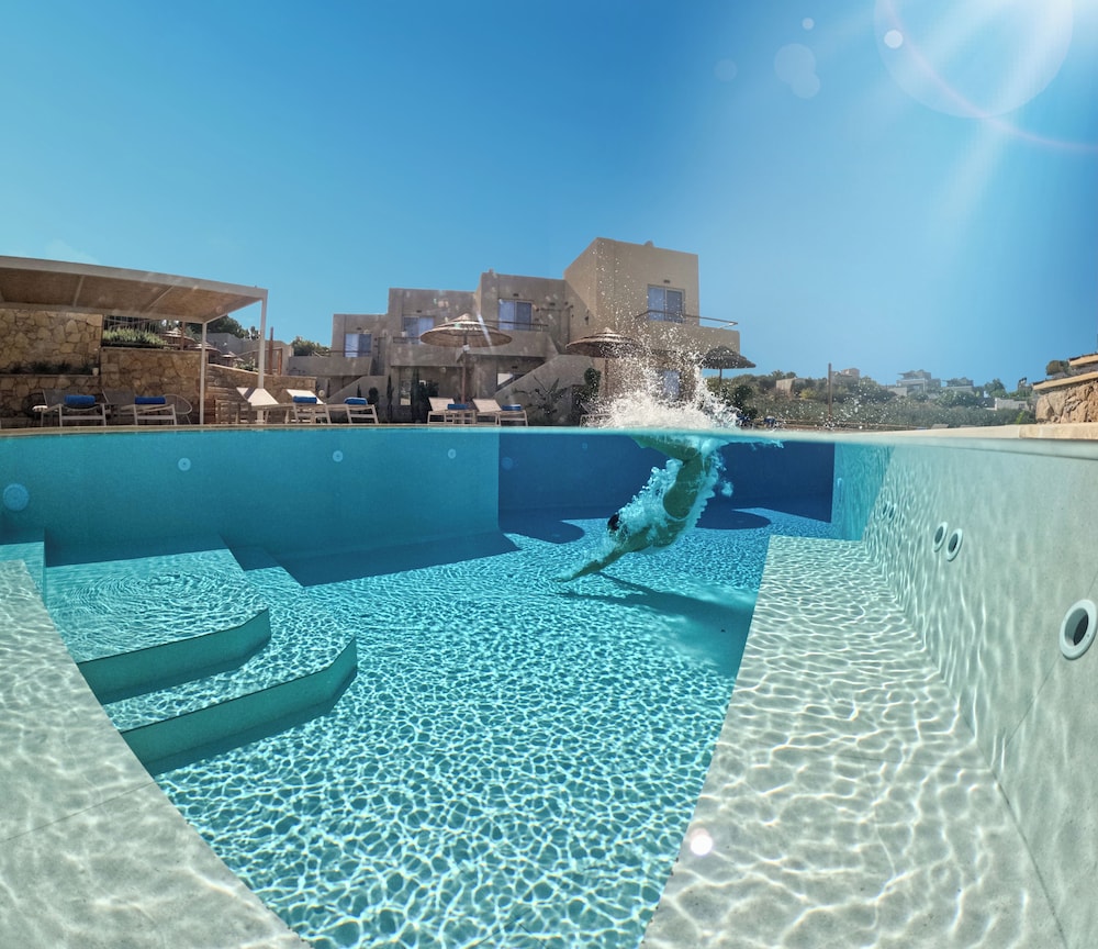 Villaggio Mare Suites 38/60