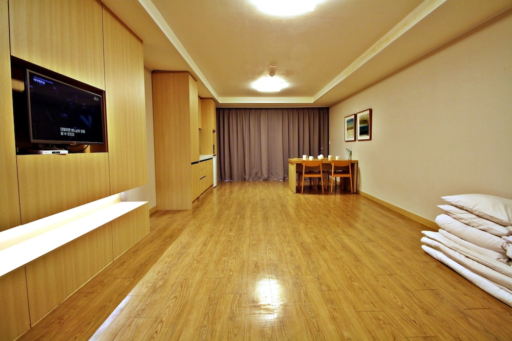 Luceville Resort 37/76