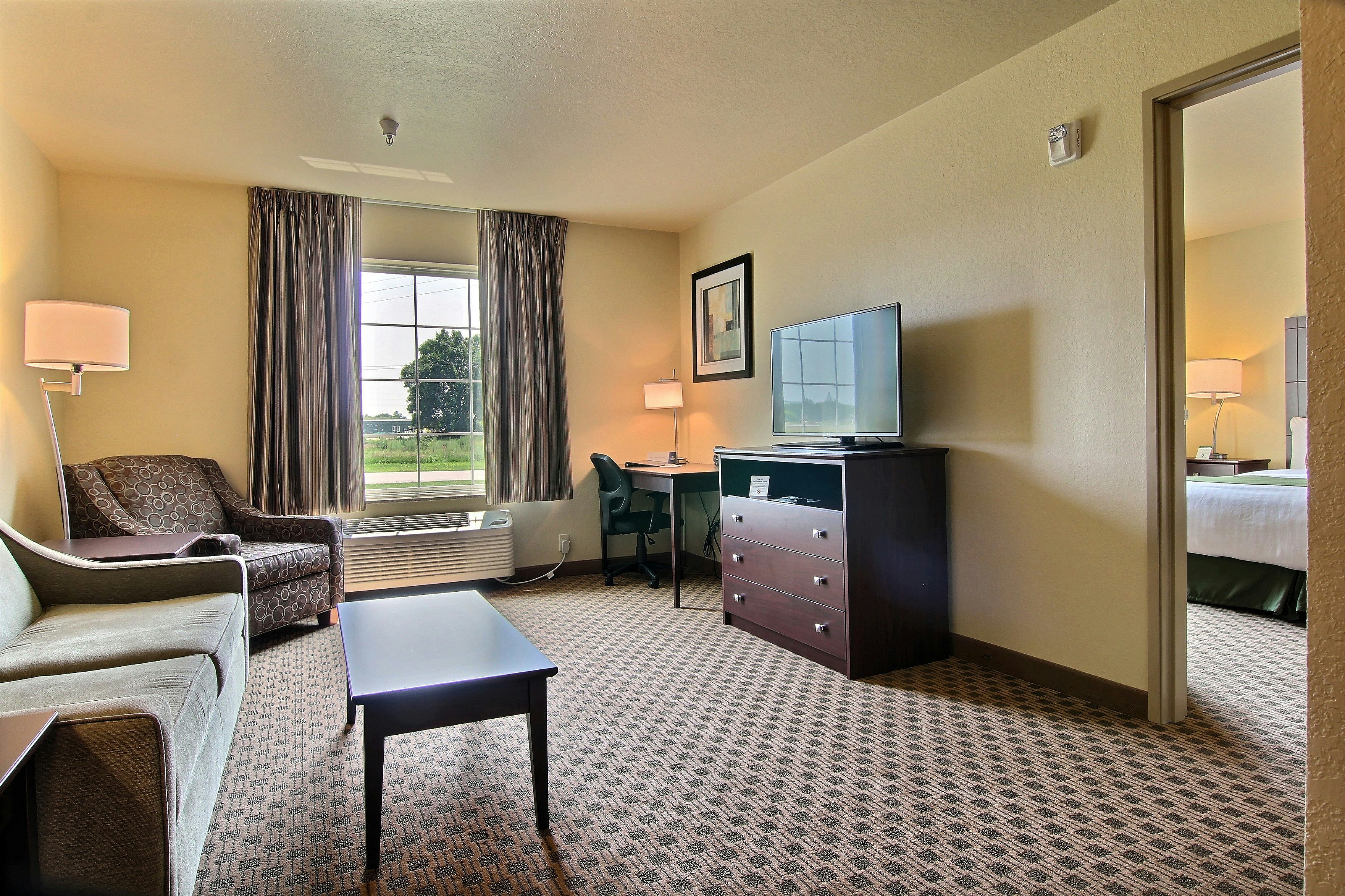 Cobblestone Inn and Suites 19/26