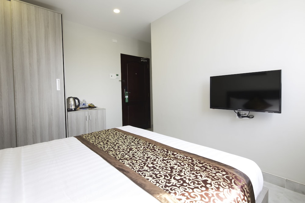 Green Star Hotel 7/64
