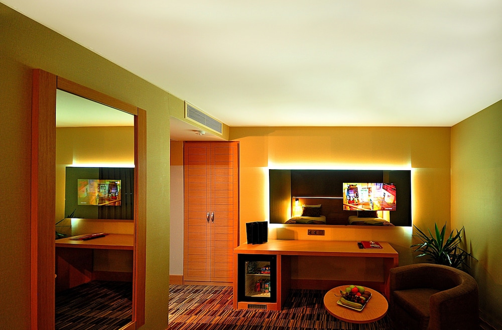 Starton Hotel 48/50