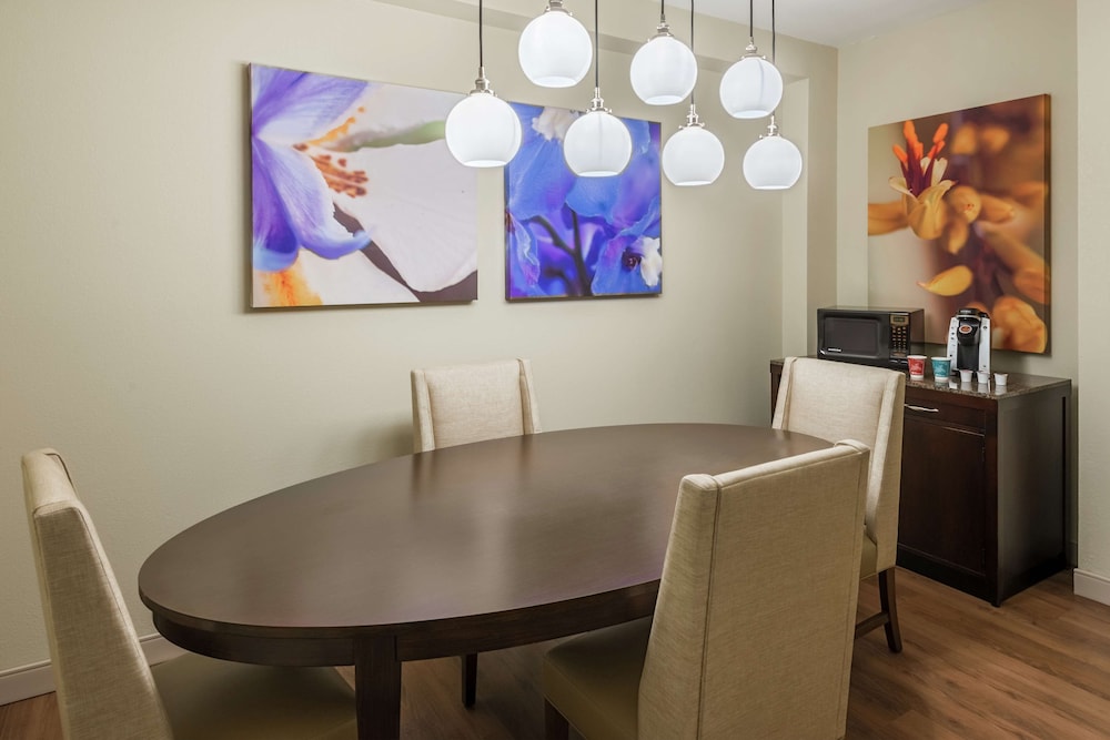 Hilton Garden Inn West Palm Beach Airport 39/54