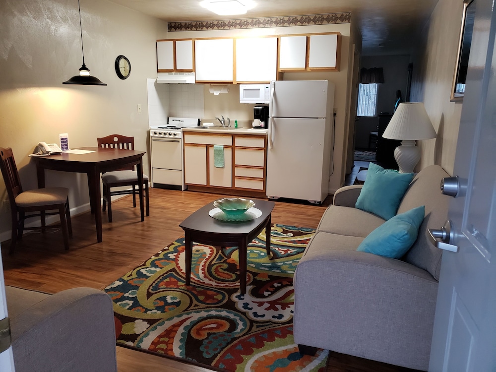 Affordable Corporate Suites of Lynchburg 36/61