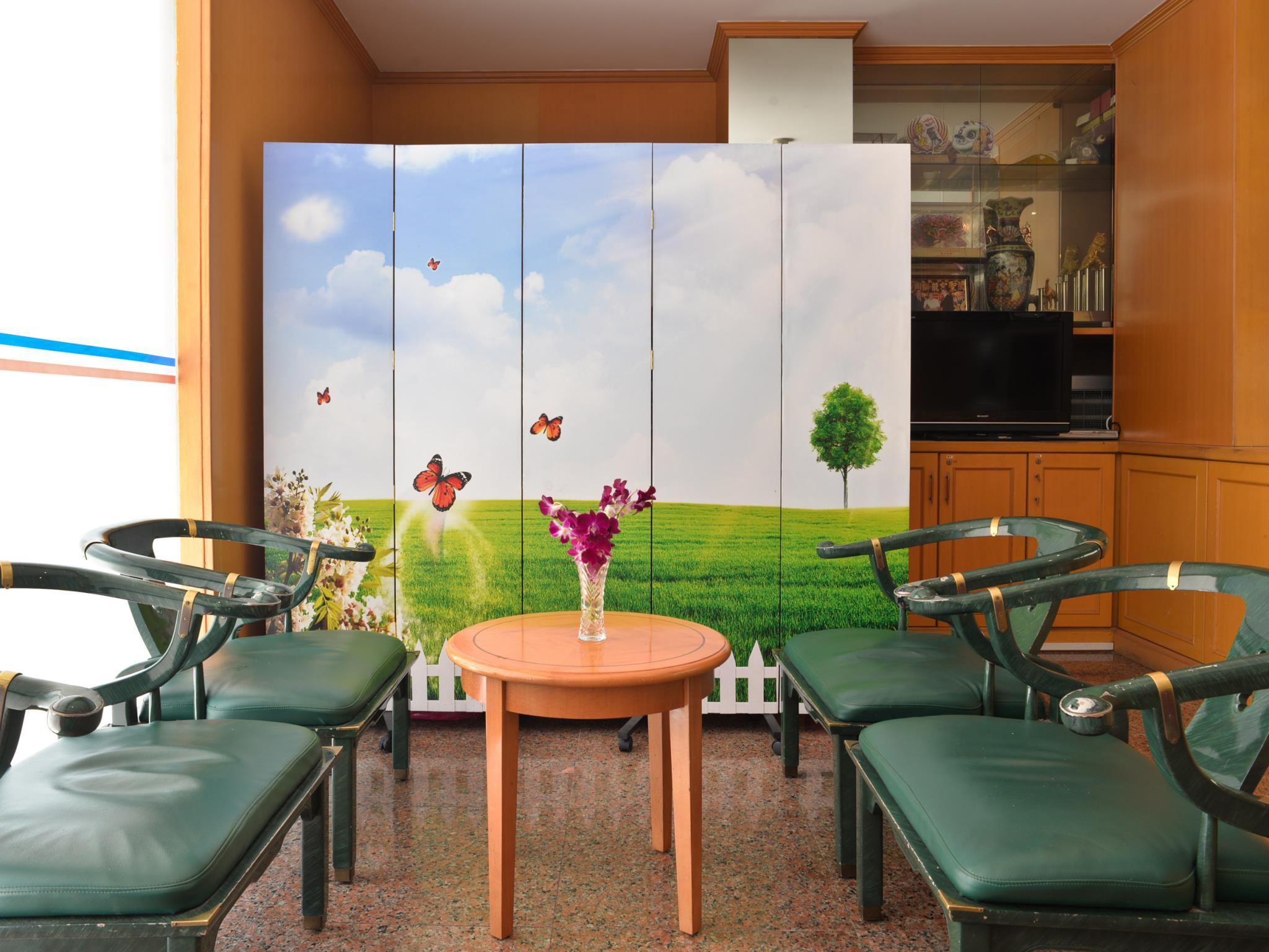 Bright Star Hotel 26/32