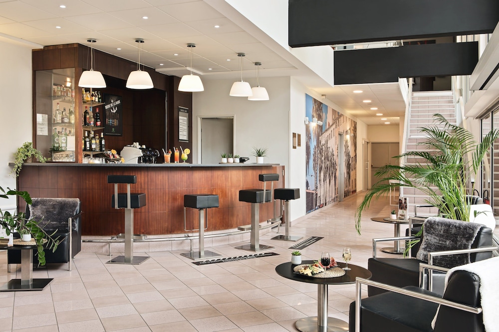 lobby