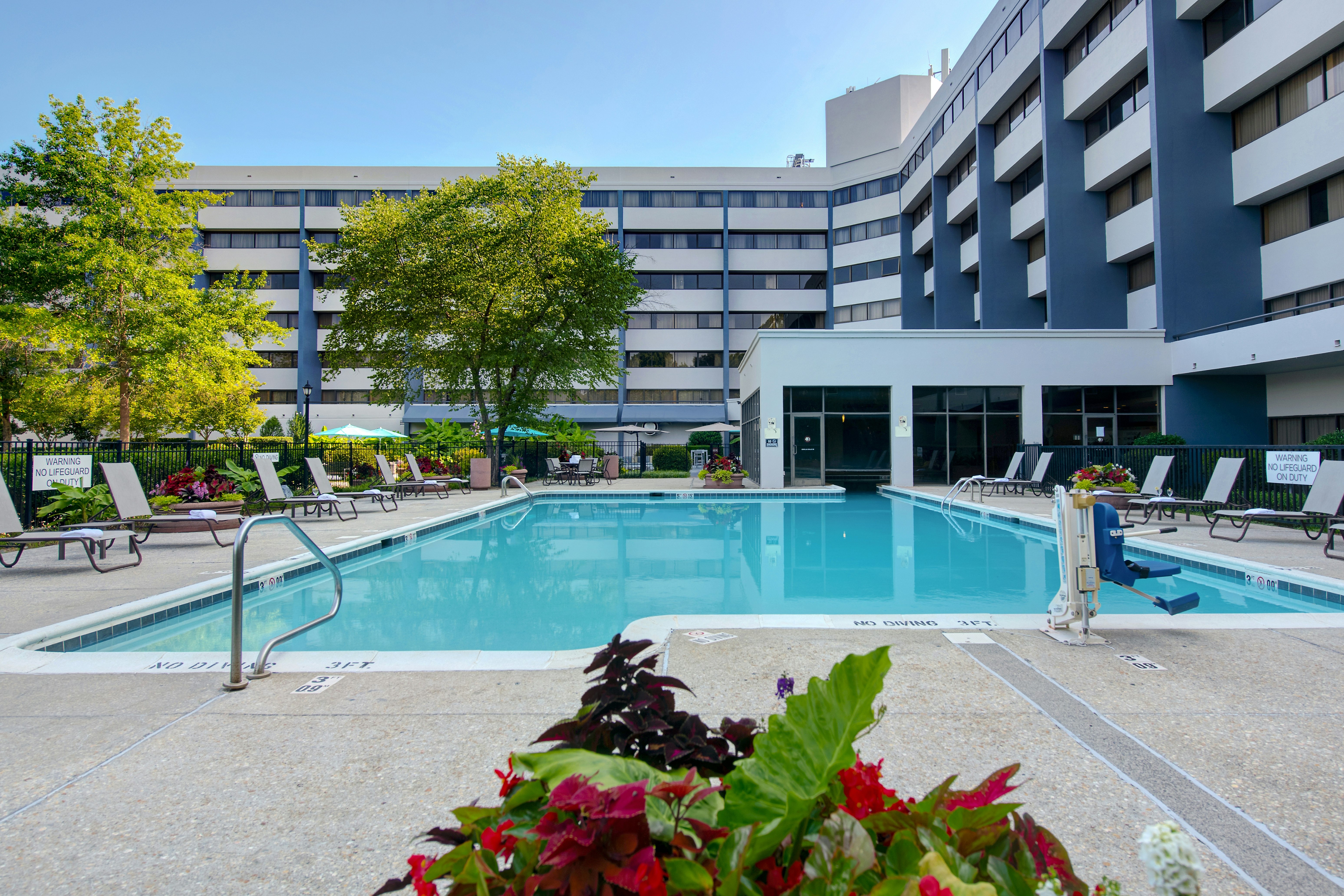 DoubleTree Suites by Hilton Raleigh - Durham 80/82