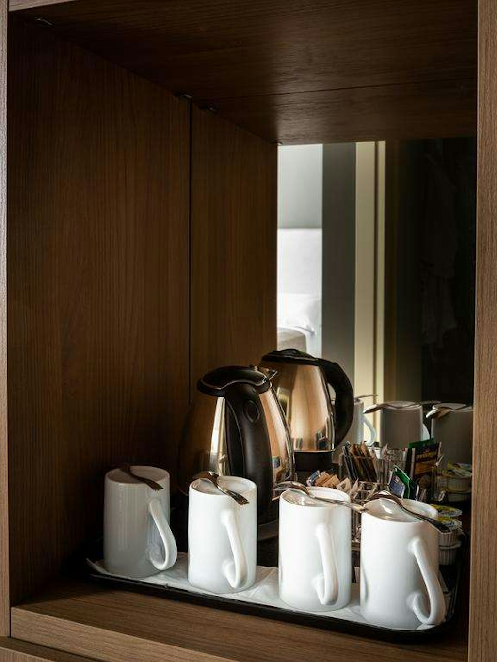 Hnn Luxury Suites 29/50