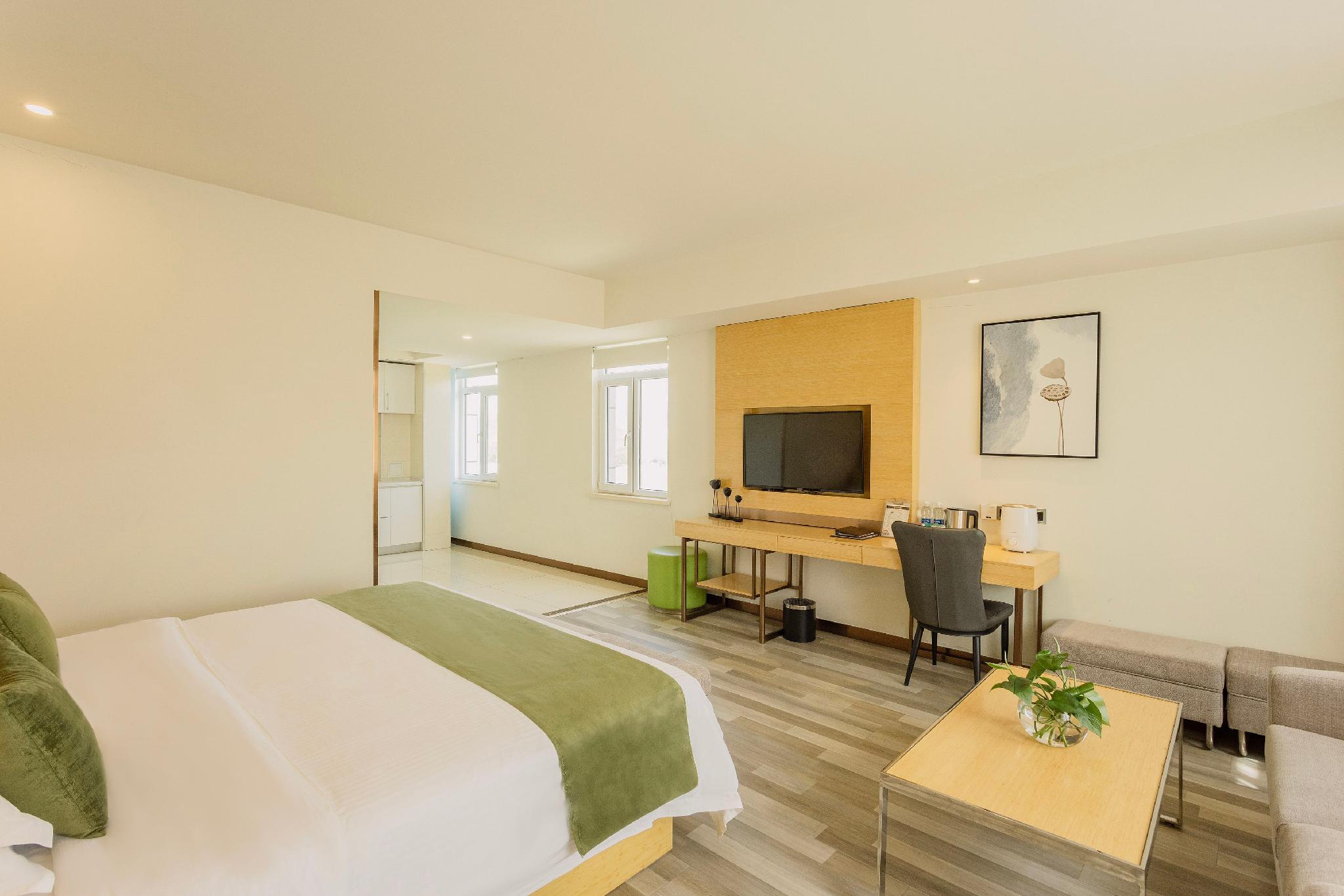 Deluxe, Double Bed