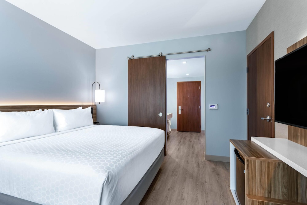 Wyndham Garden Miami International Airport 8/50