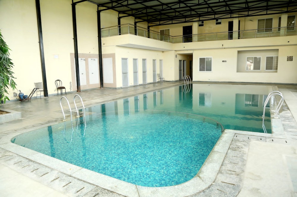 Hotel Roshan Haveli 23/29