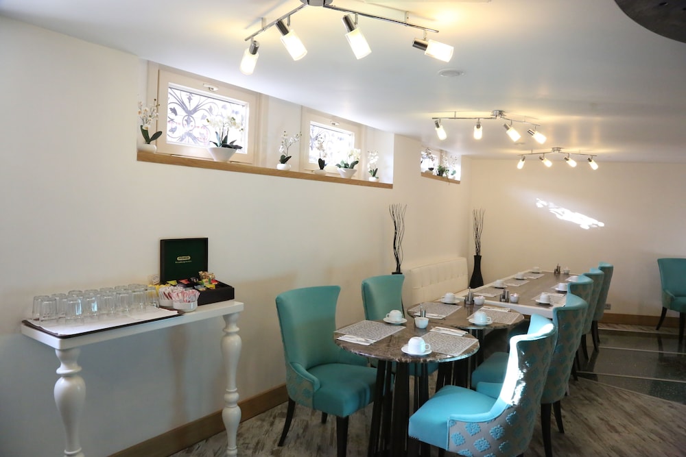 KATELYA HOTEL 66/78