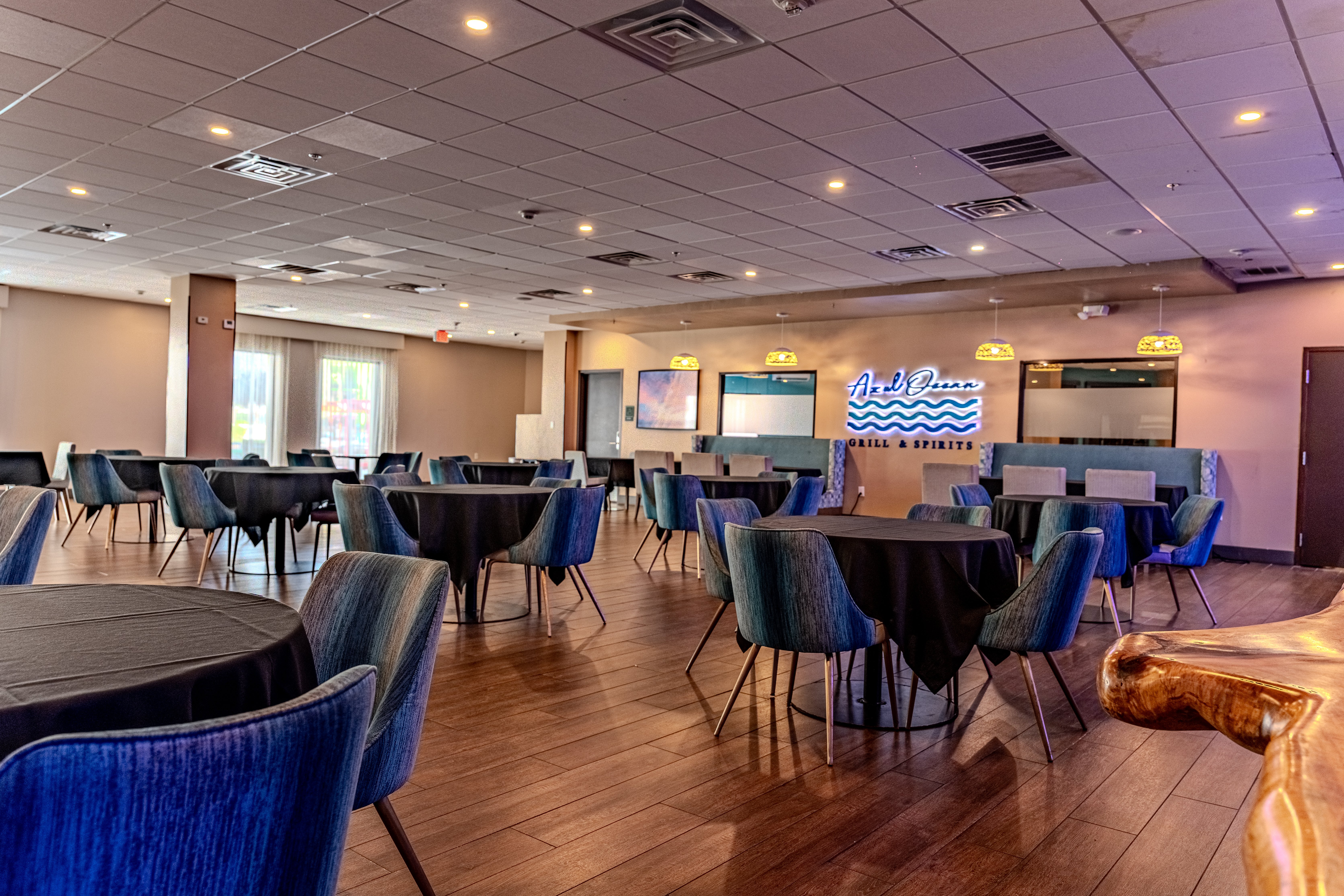 Holiday Inn Resort South Padre Island Beach Front 38/50