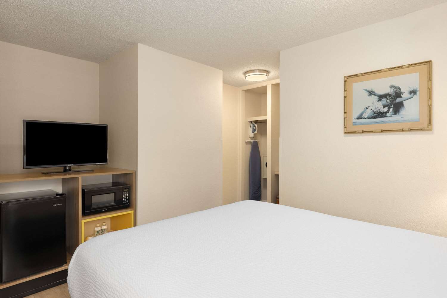 Days Inn by Wyndham Maui Oceanfront 17/54