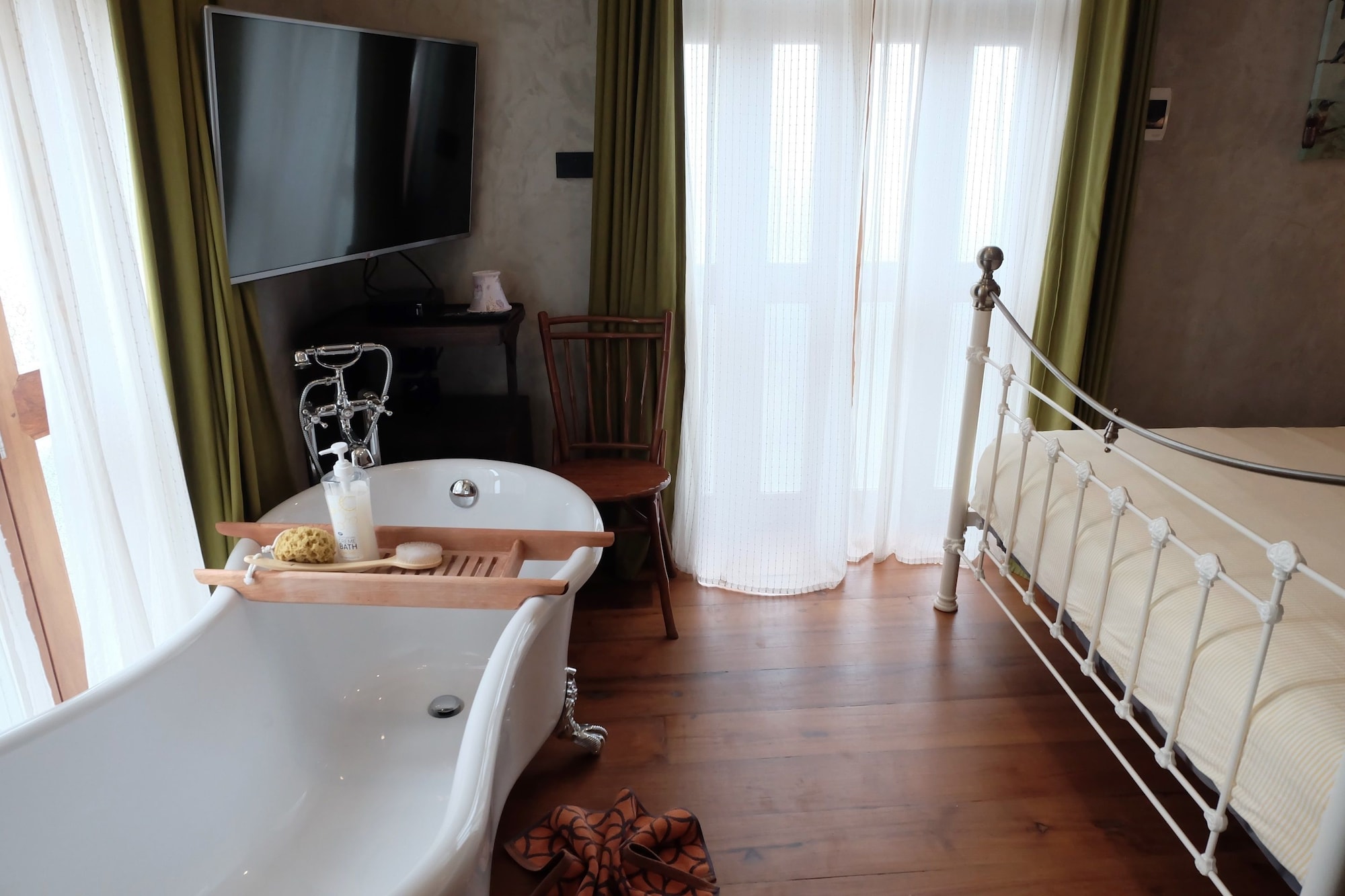 Glamour, Suite, Double Bed