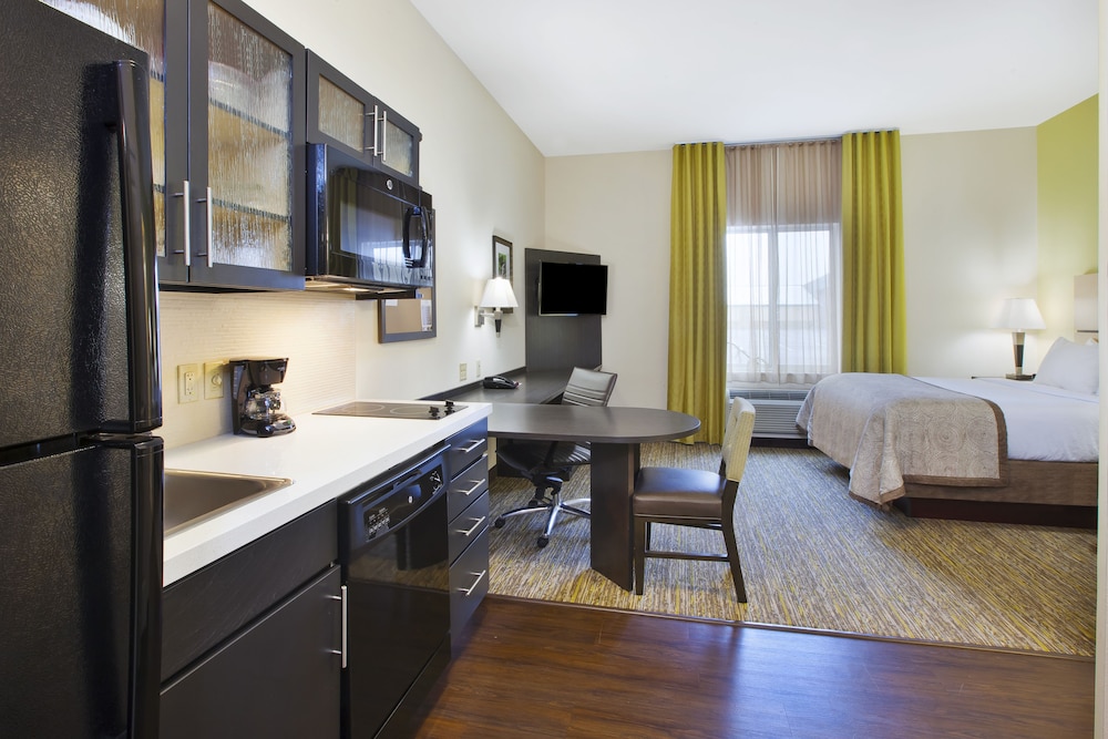 Candlewood Suites Morgantown Univ West Virginia 38/61