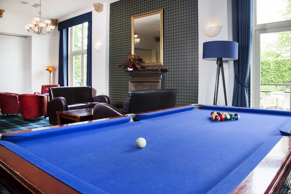 Lanes Hotel 23/37