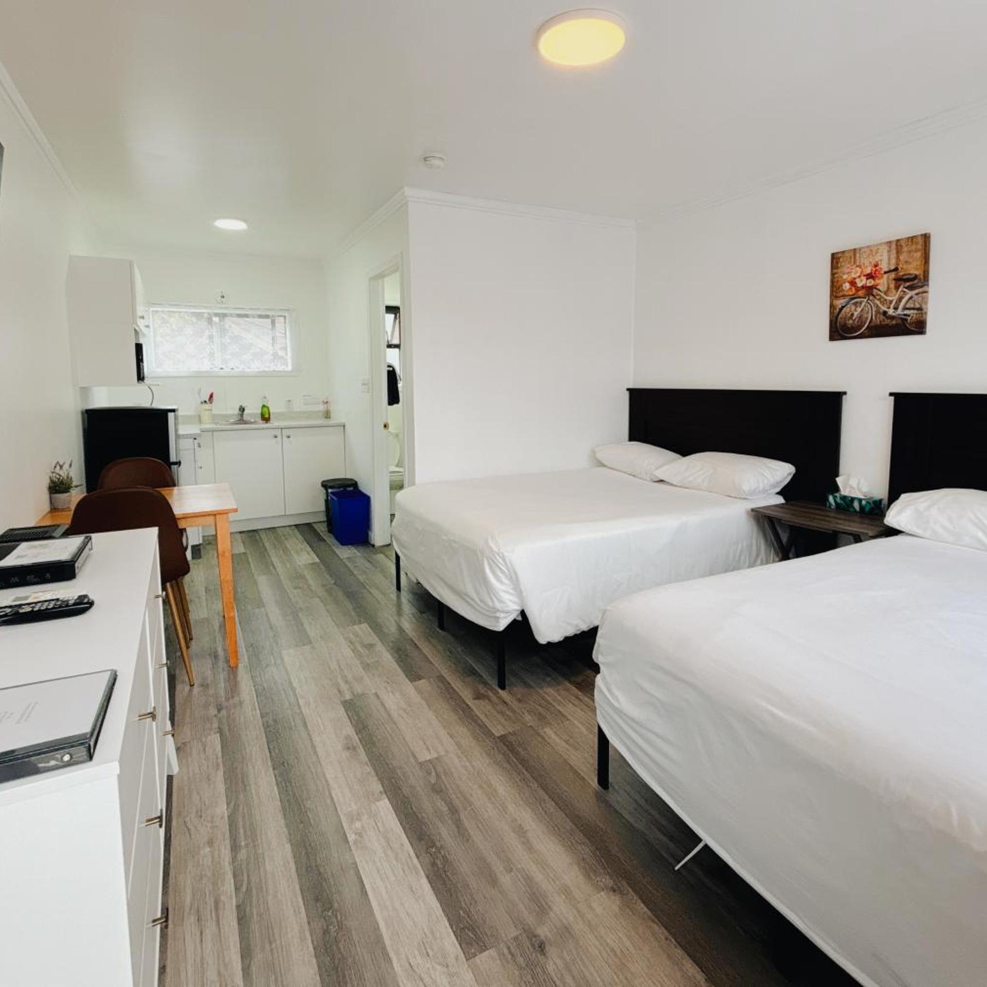 Westview Centre Motel 16/50
