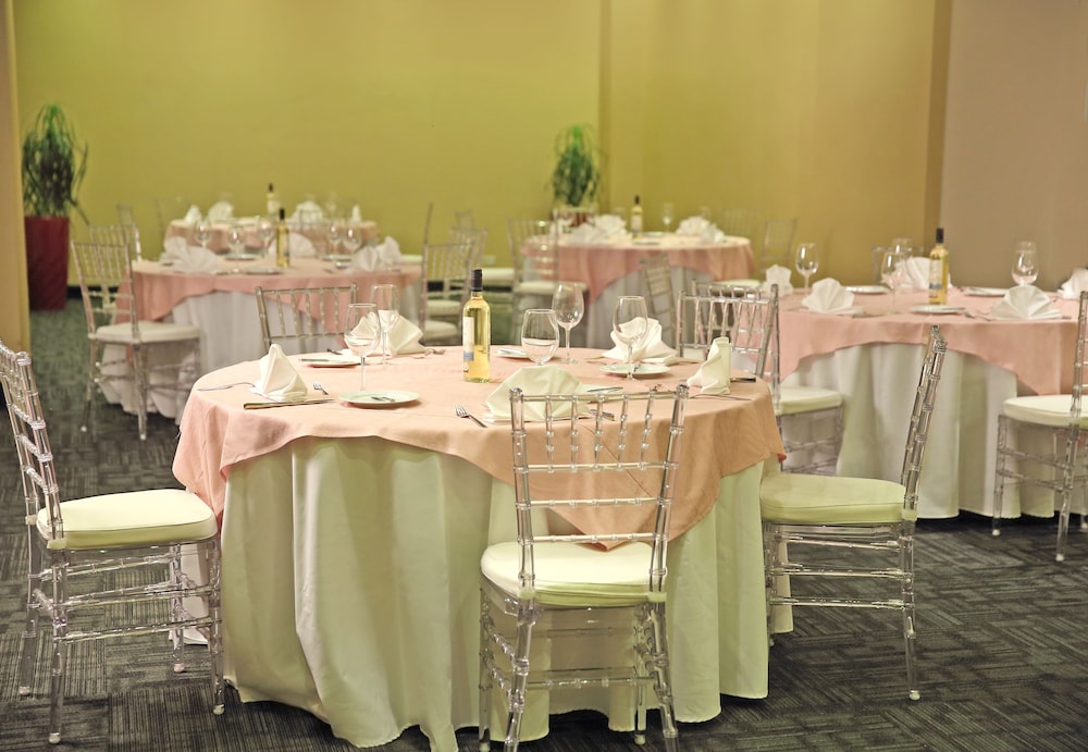 Novotel Panama City 68/71