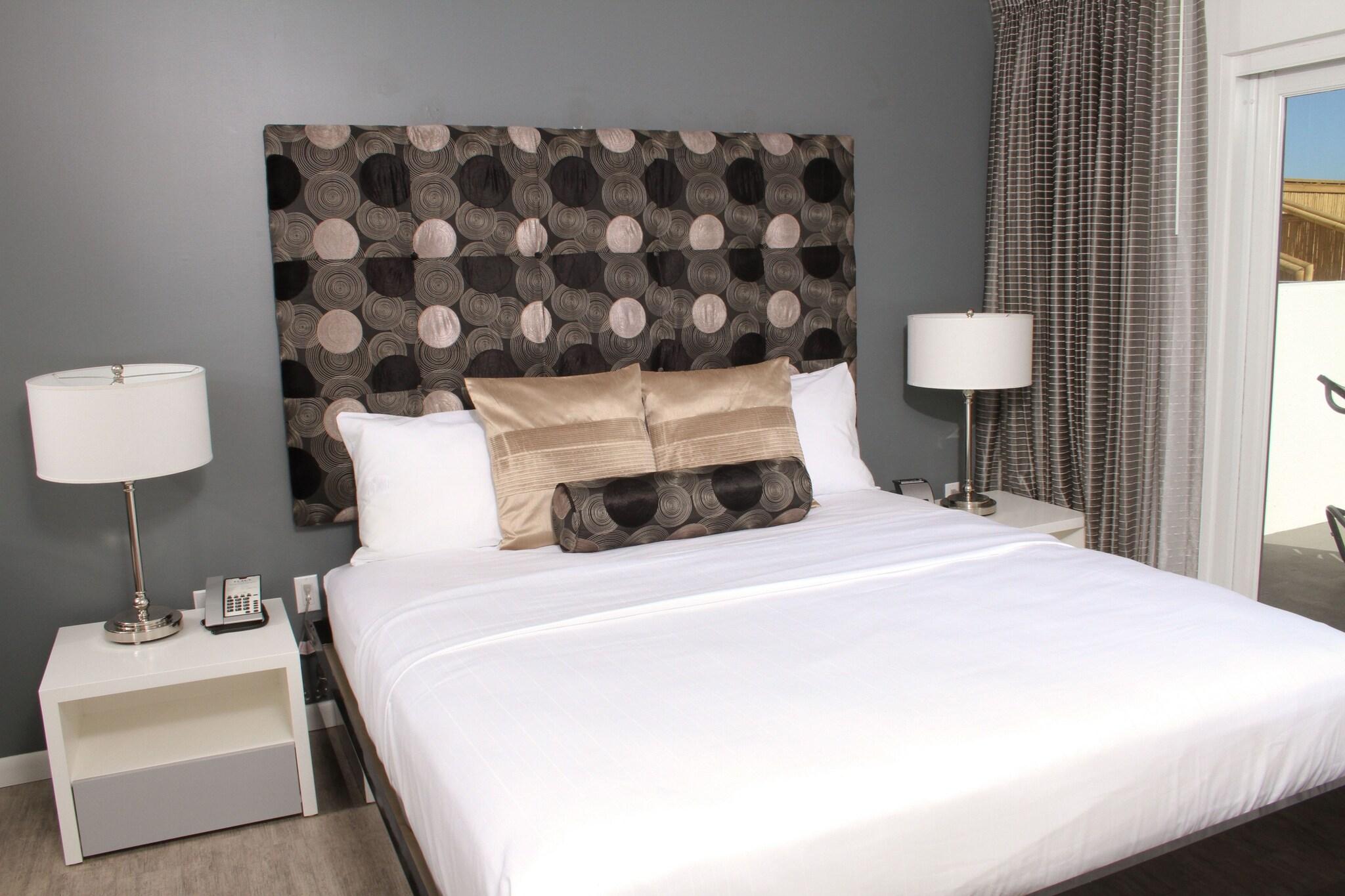 Room, Quadruple, 2 Queen Beds 3/3