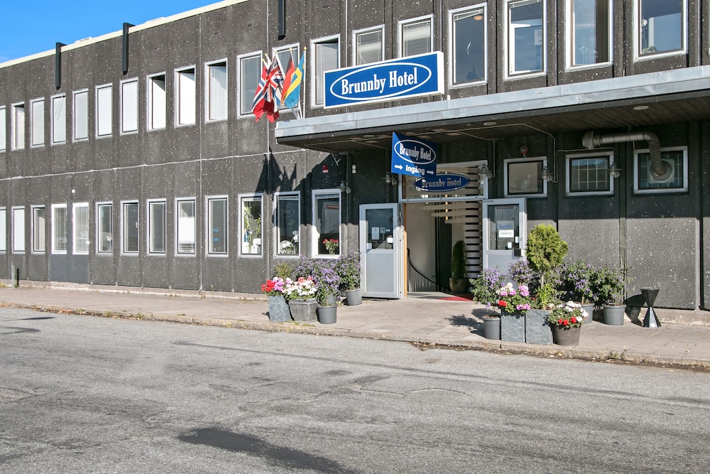 Brunnby Hotel 50/54