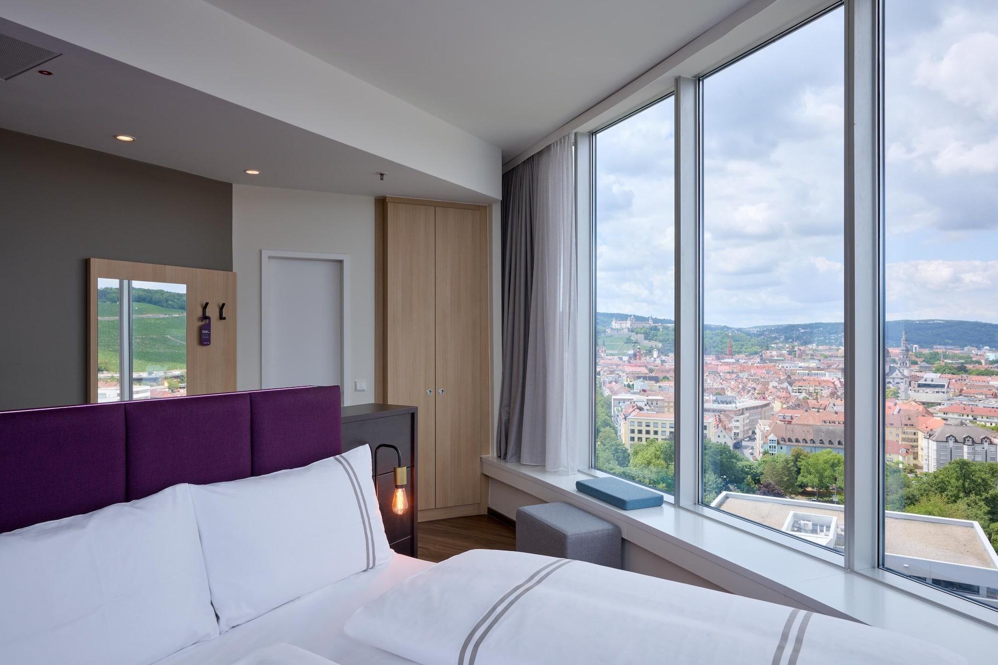 Room, Single